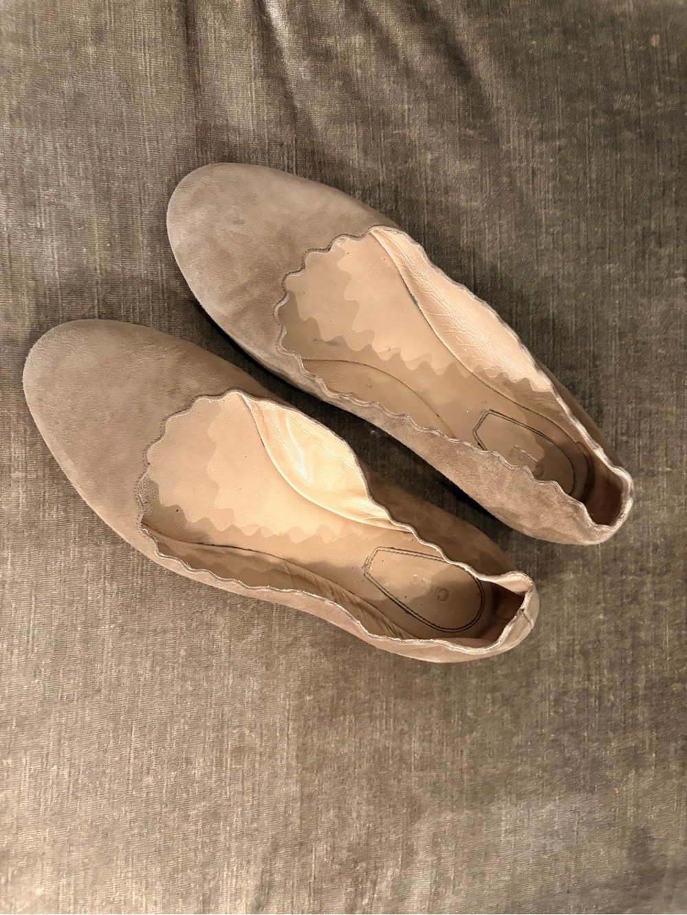 Chloe Lauren Scalloped Suede Ballet Flats in Taupe 37 - Picture 6 of 9